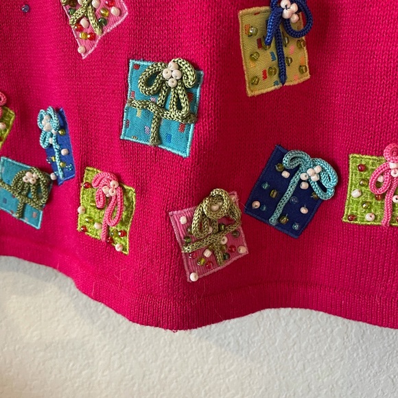 Christmas Sweater 🎅🏻🎄🎁 - Picture 4 of 9